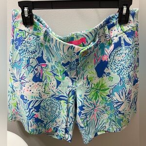 Lilly Pulitzer shorts size 10. Only worn twice.